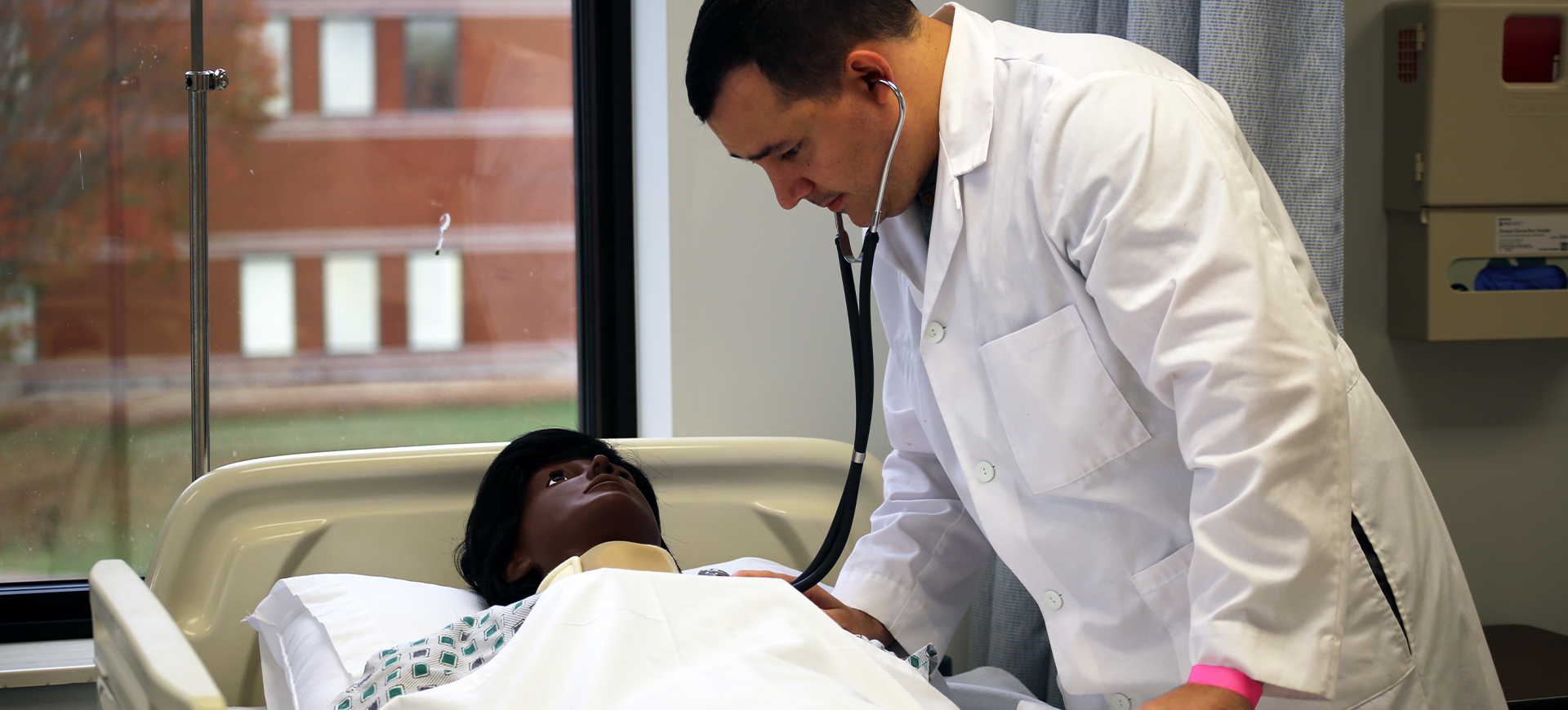 Washington State Community College (WSCC) is celebrating adult learners throughout the month of November. As part of the month-long celebration, Washington State announced numerous initiatives underway to make college more accessible to adults and help them advance their skills or pursue a new career by starting, or finishing, a college certificate or degree.