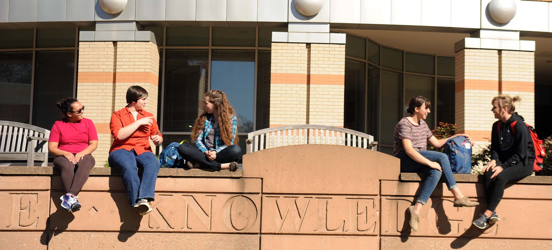 Washington State Community College (WSCC) is offering $1,000 scholarships to support and encourage current students to persist and new students to enroll for the Spring 2022 semester. The institution is also continuing to distribute the remaining funds available from the Higher Education Emergency Relief Fund (HEERF).