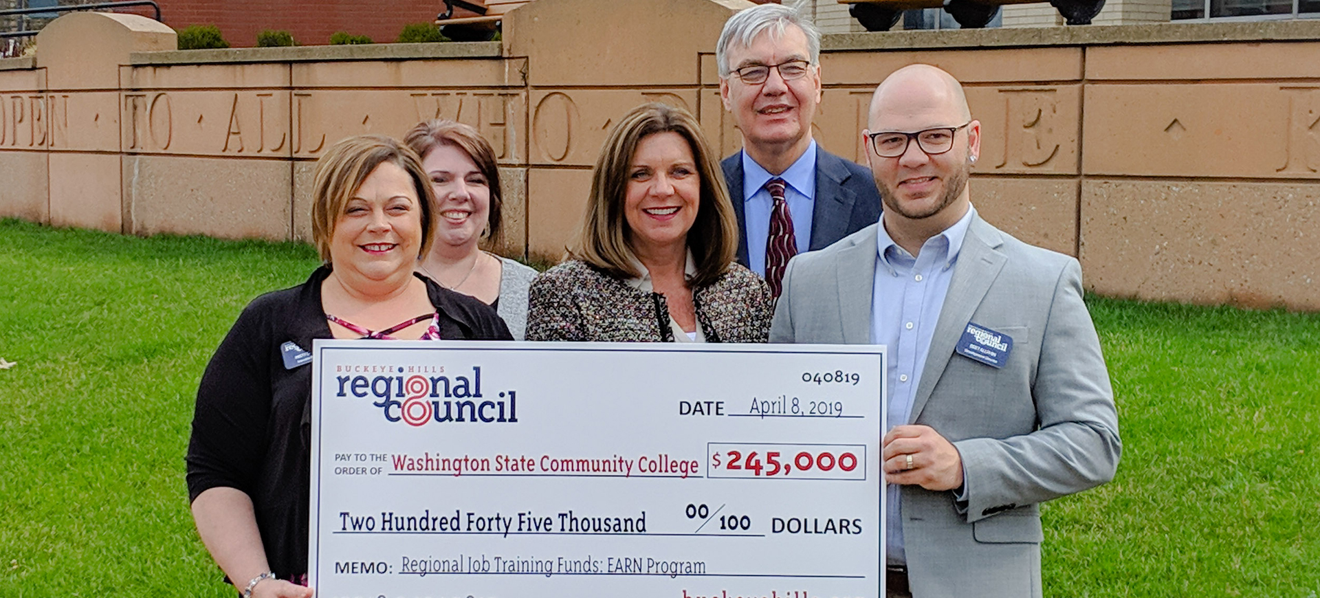 Members of the Buckeye Hills Regional Council recently presented a check for the Regional Job Training grant to WSCC President Dr. Vicky Wood. The grant supports the institution’s EARN Pathway which was designed to allow students to advance their career by earning an Associate Degree in Nursing (ADN) while still employed. By allowing more students the chance to become a registered nurse, healthcare employers also benefit from the guaranteed pool of skilled nurses.